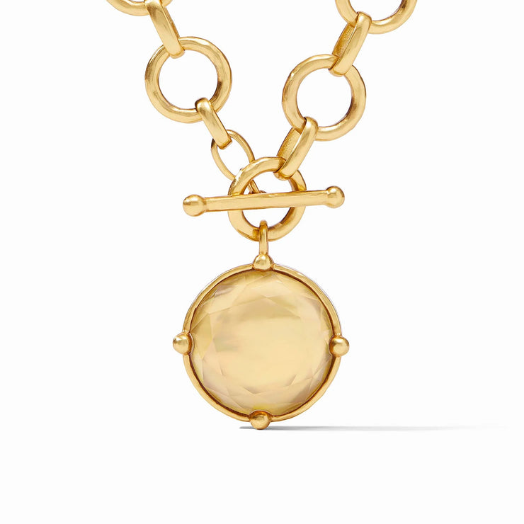 Julie vos honeybee statement in champagne N327GICHOO